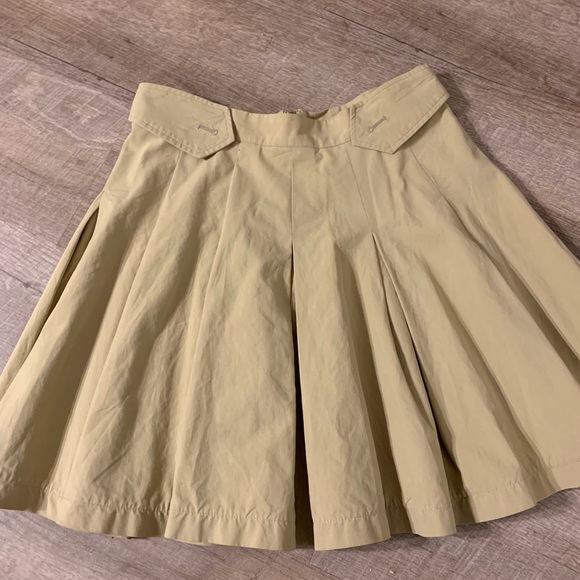 Band of Outsiders sz 4 khaki pleated mini skirt - Picture 2 of 4